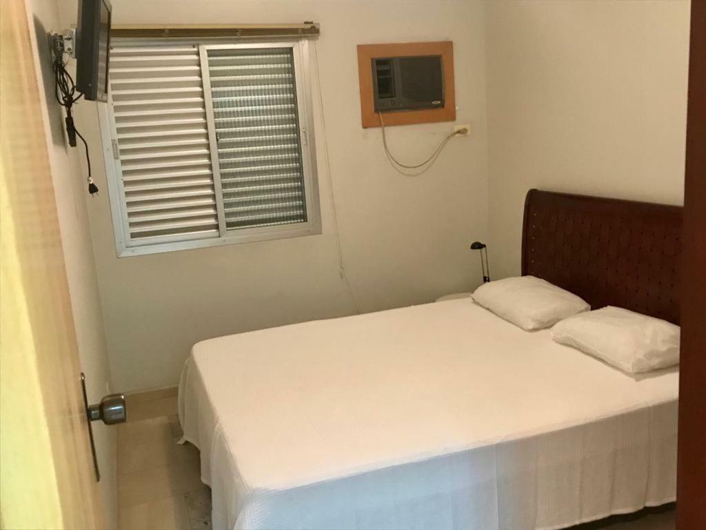Apartamento Nota 10 Apartment กัวรูจา ภายนอก รูปภาพ